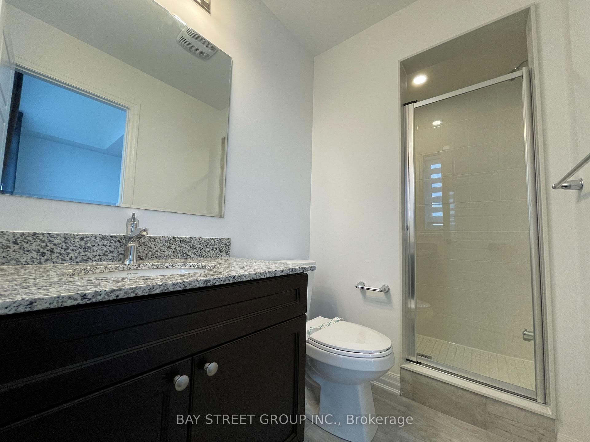 1829 Thames Circle photo 26