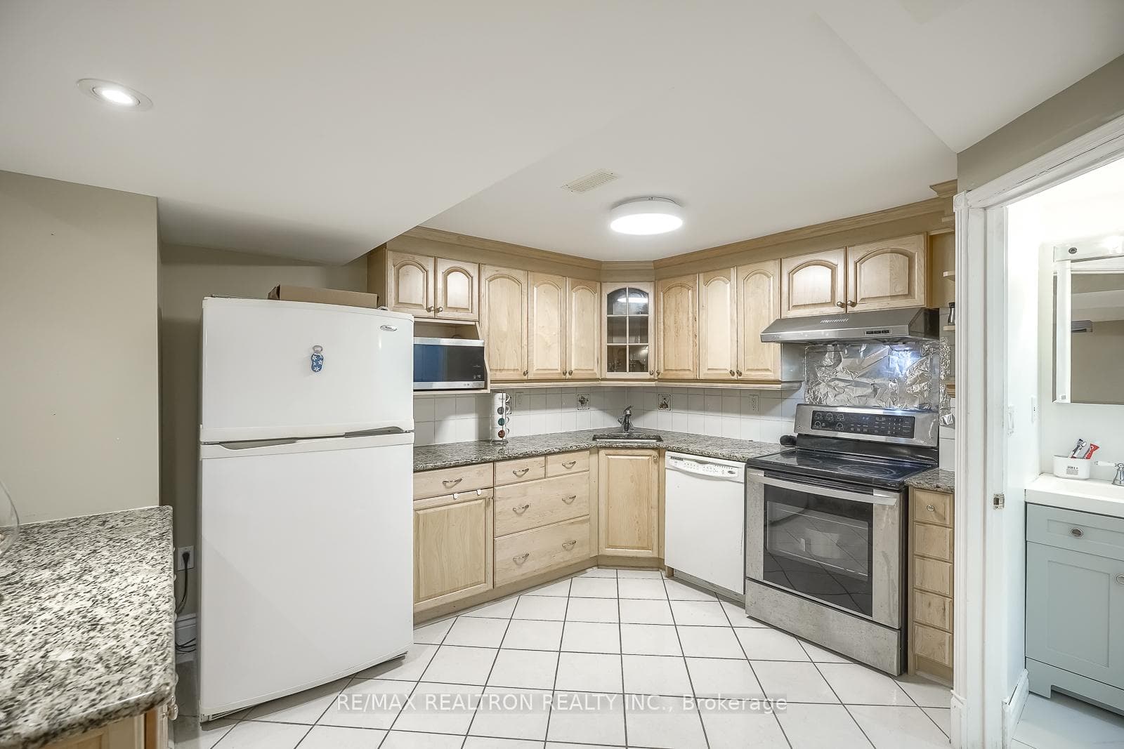 6391 Ormindale Way photo 38