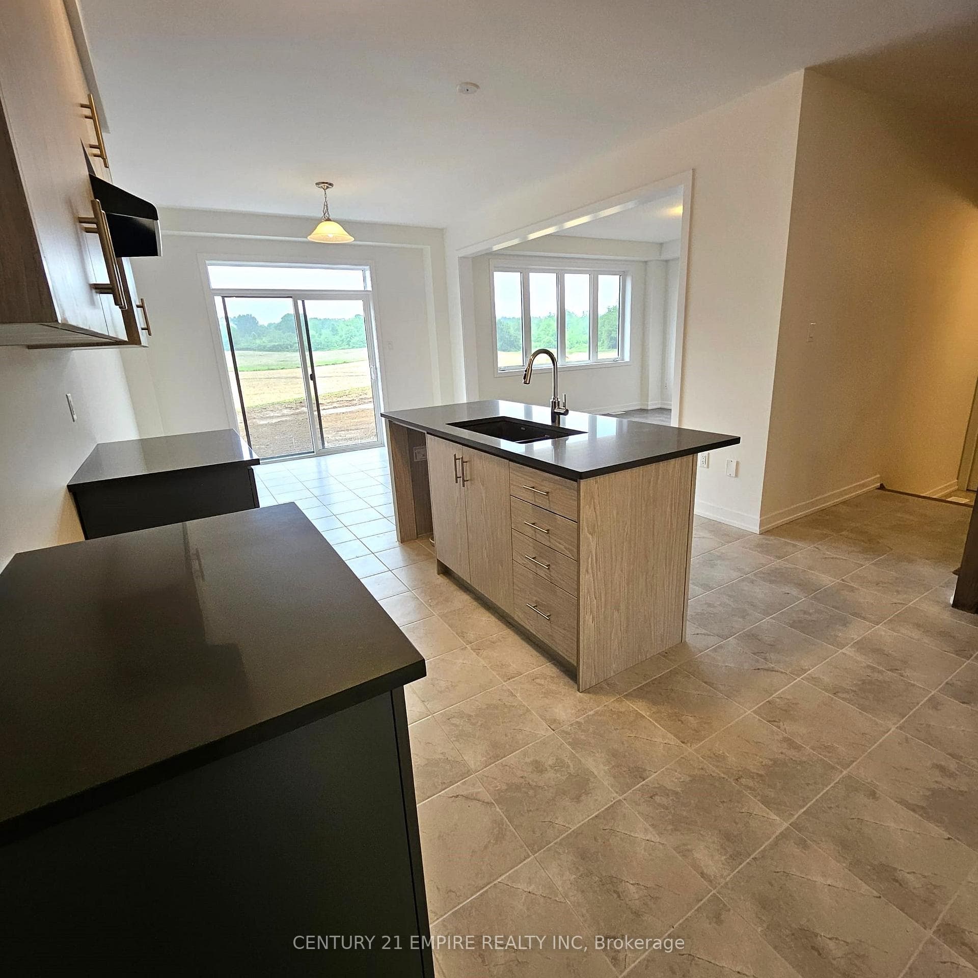 77 Monteith Drive photo 11