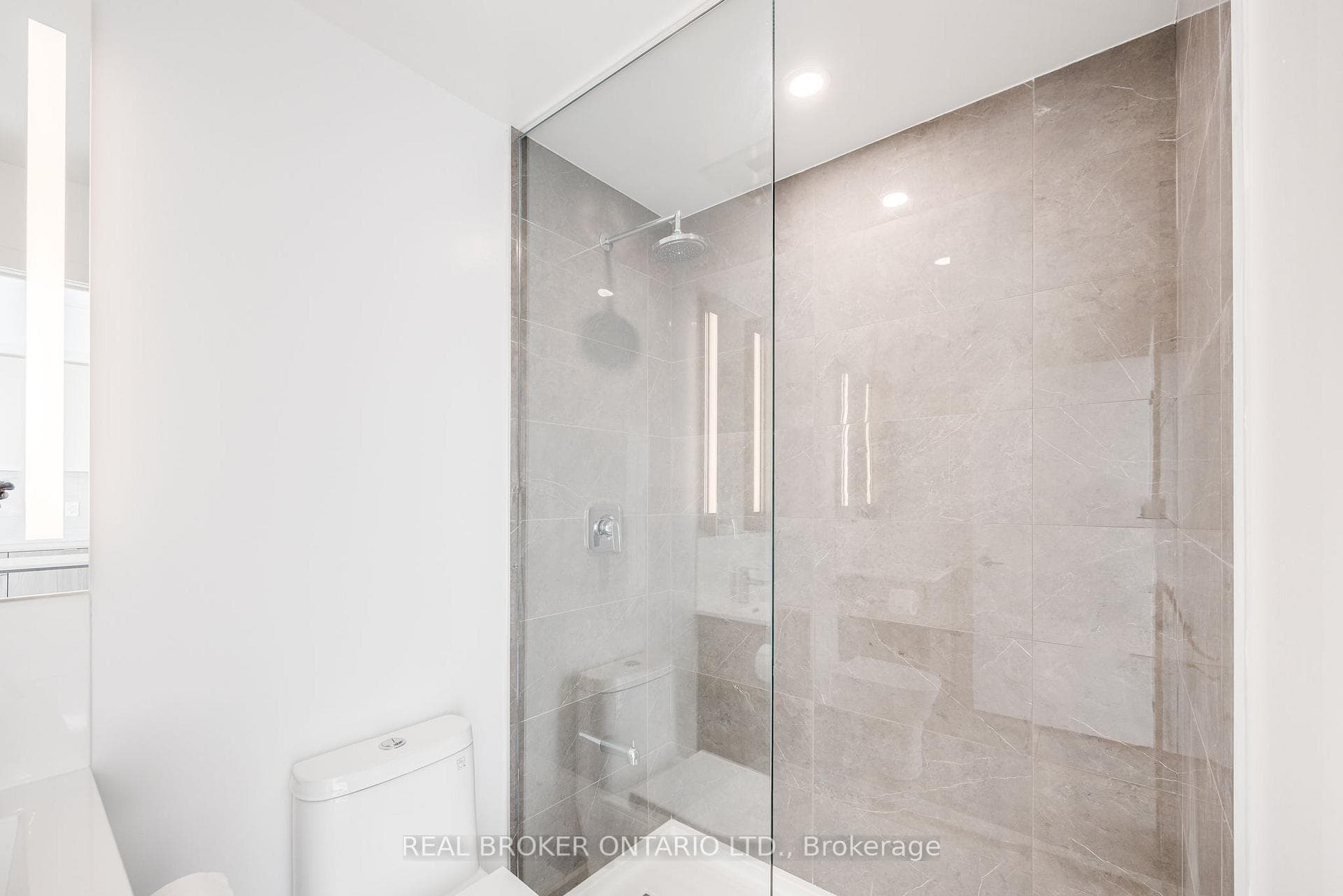 220 Missinnihe Way Unit 1117 photo 12