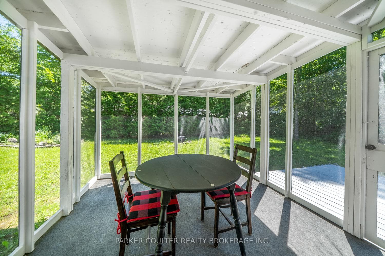 85 Evans Avenue photo 20