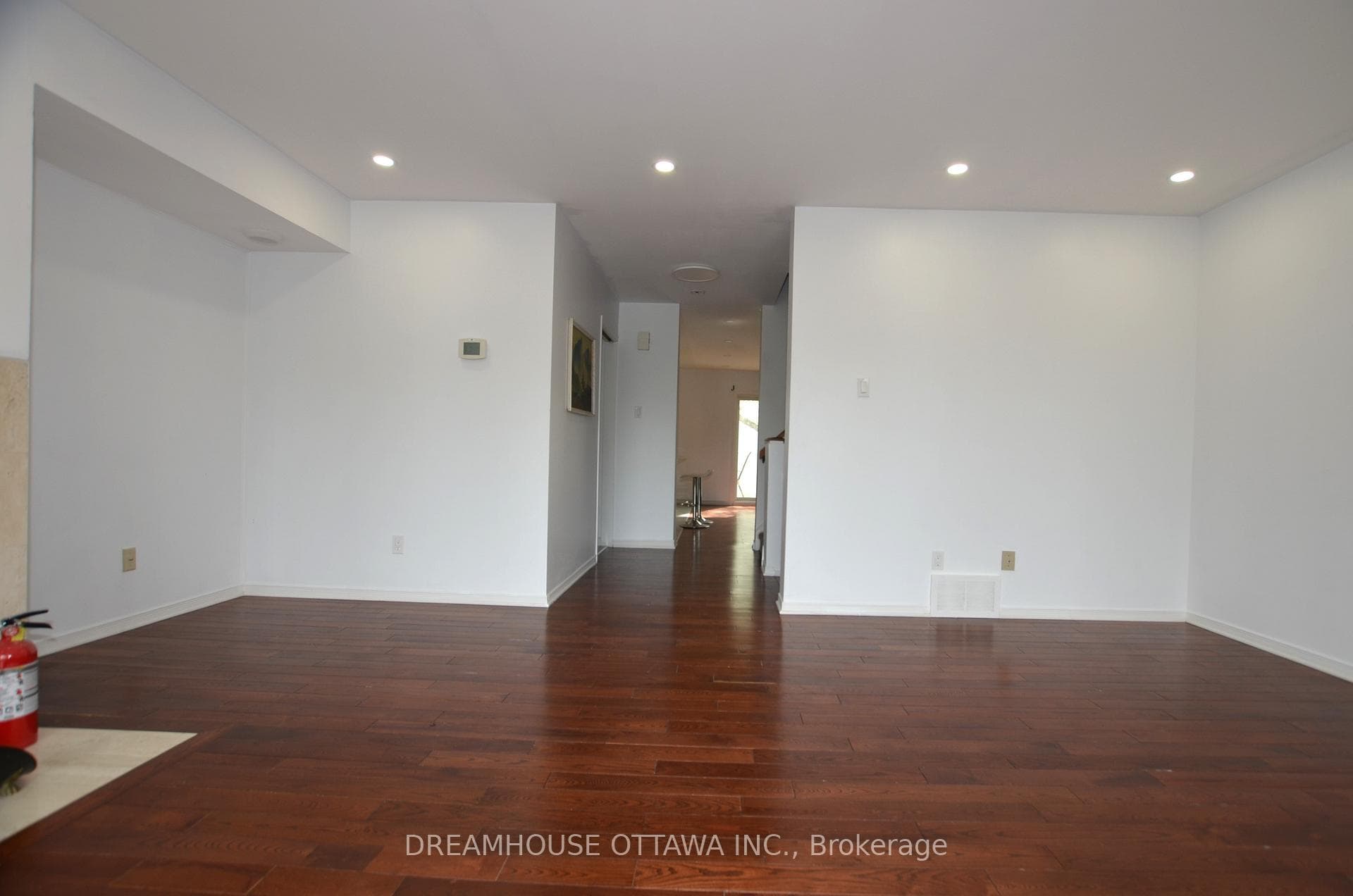 16 Forsyth Lane photo 12
