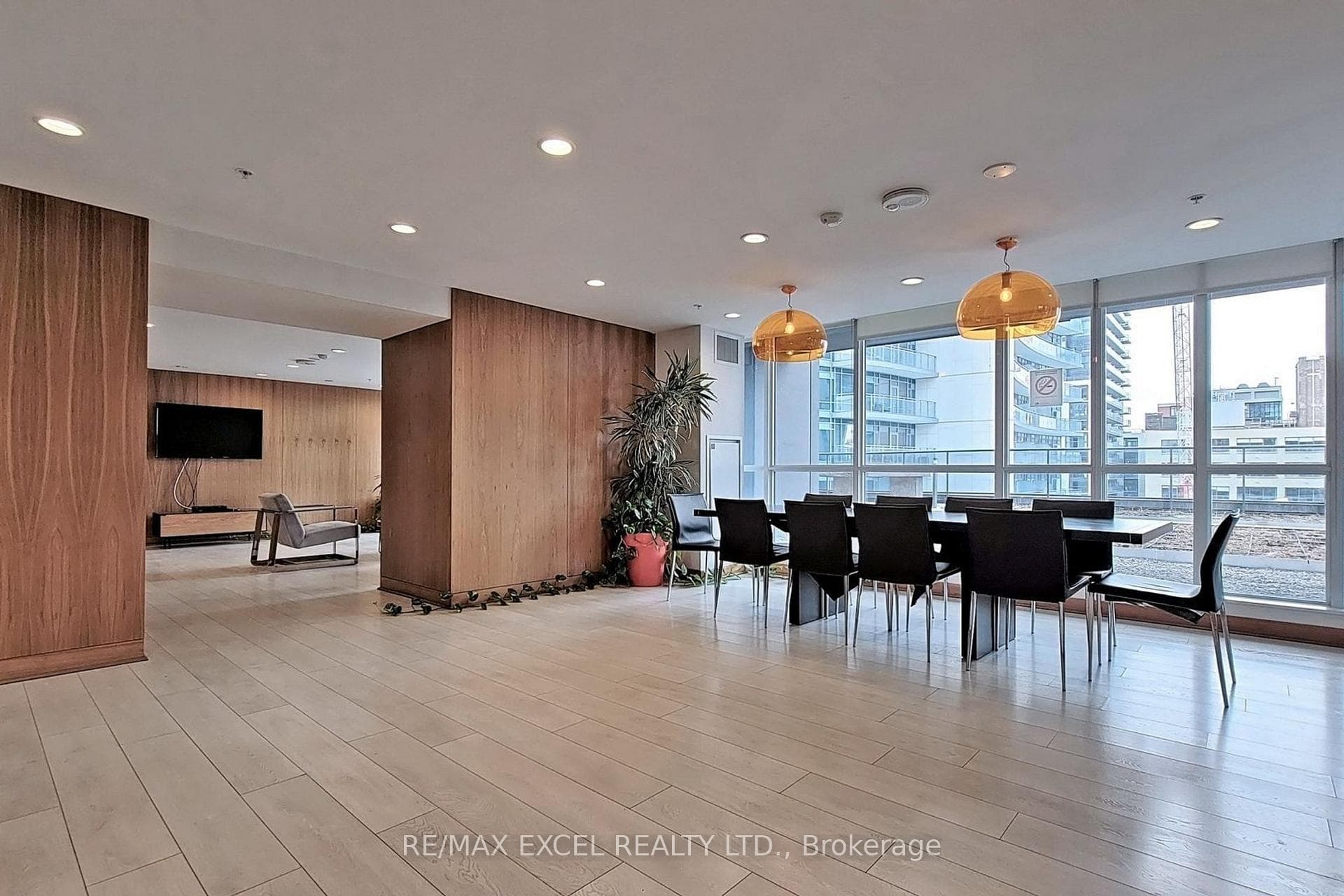 295 Adelaide Street Unit 1013 photo 36