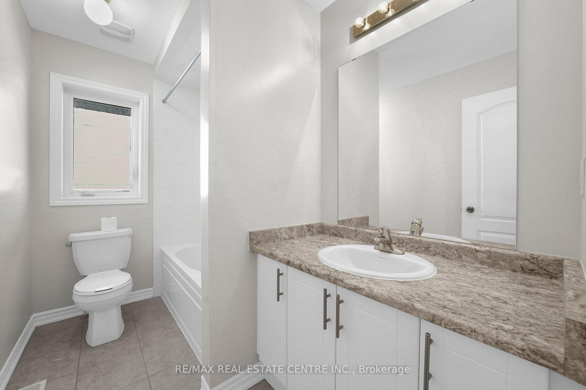 15 LAWRENCE D. PRIDHAM Avenue photo 30