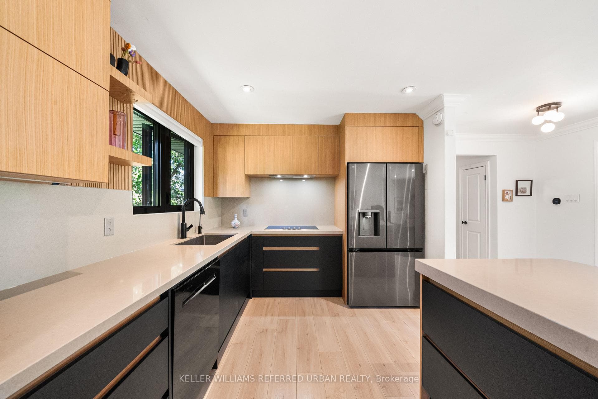 115 Bonnyview Drive photo 3