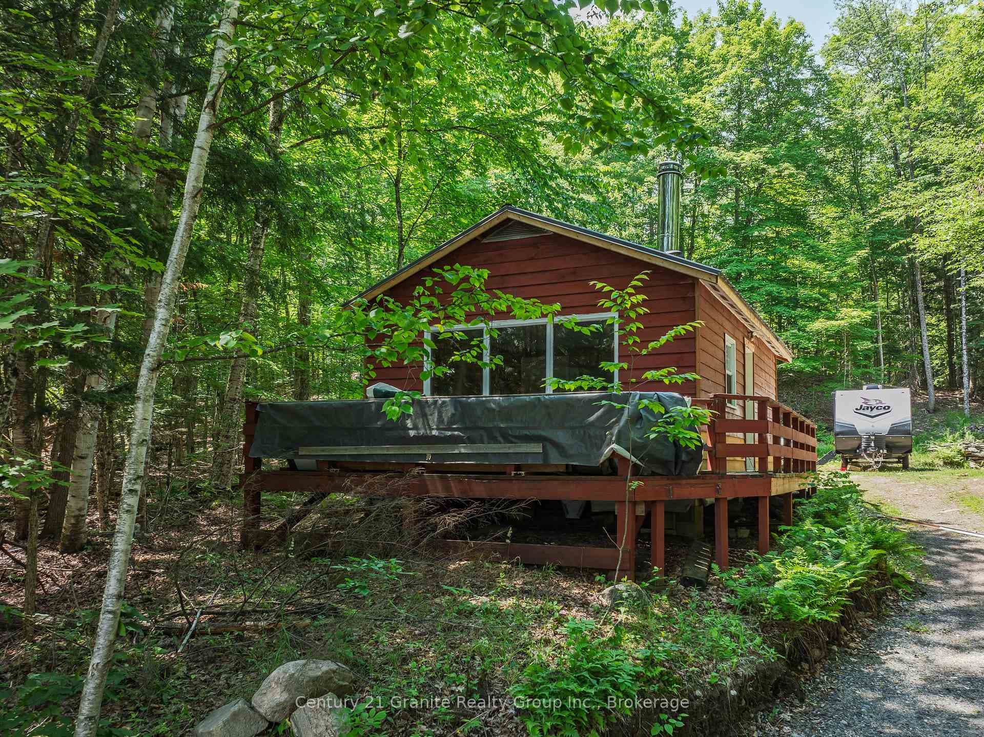 1283 Wonderland Road photo 42