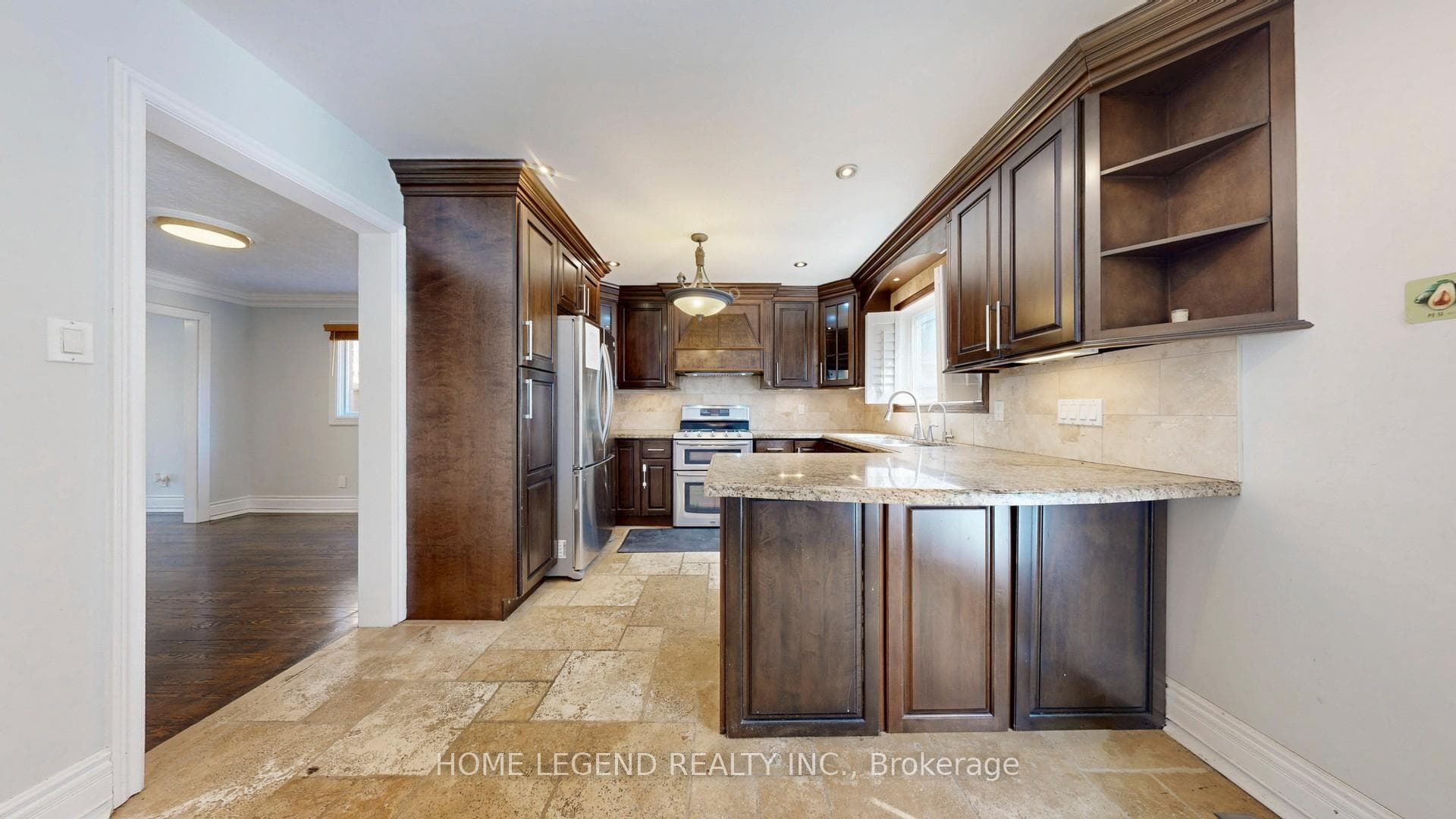 261 Fincham Avenue photo 23
