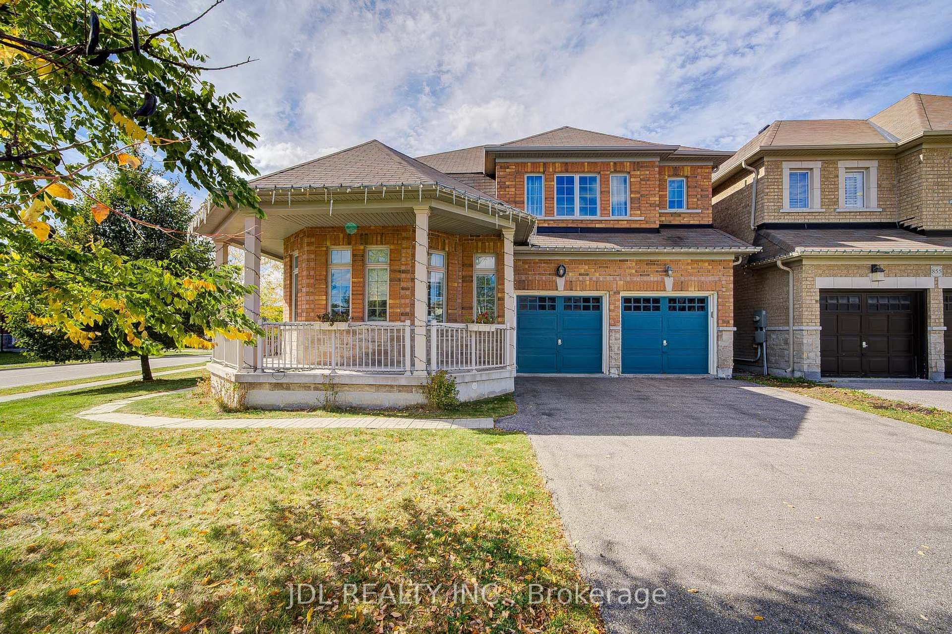 1139 Cenotaph Boulevard photo 2