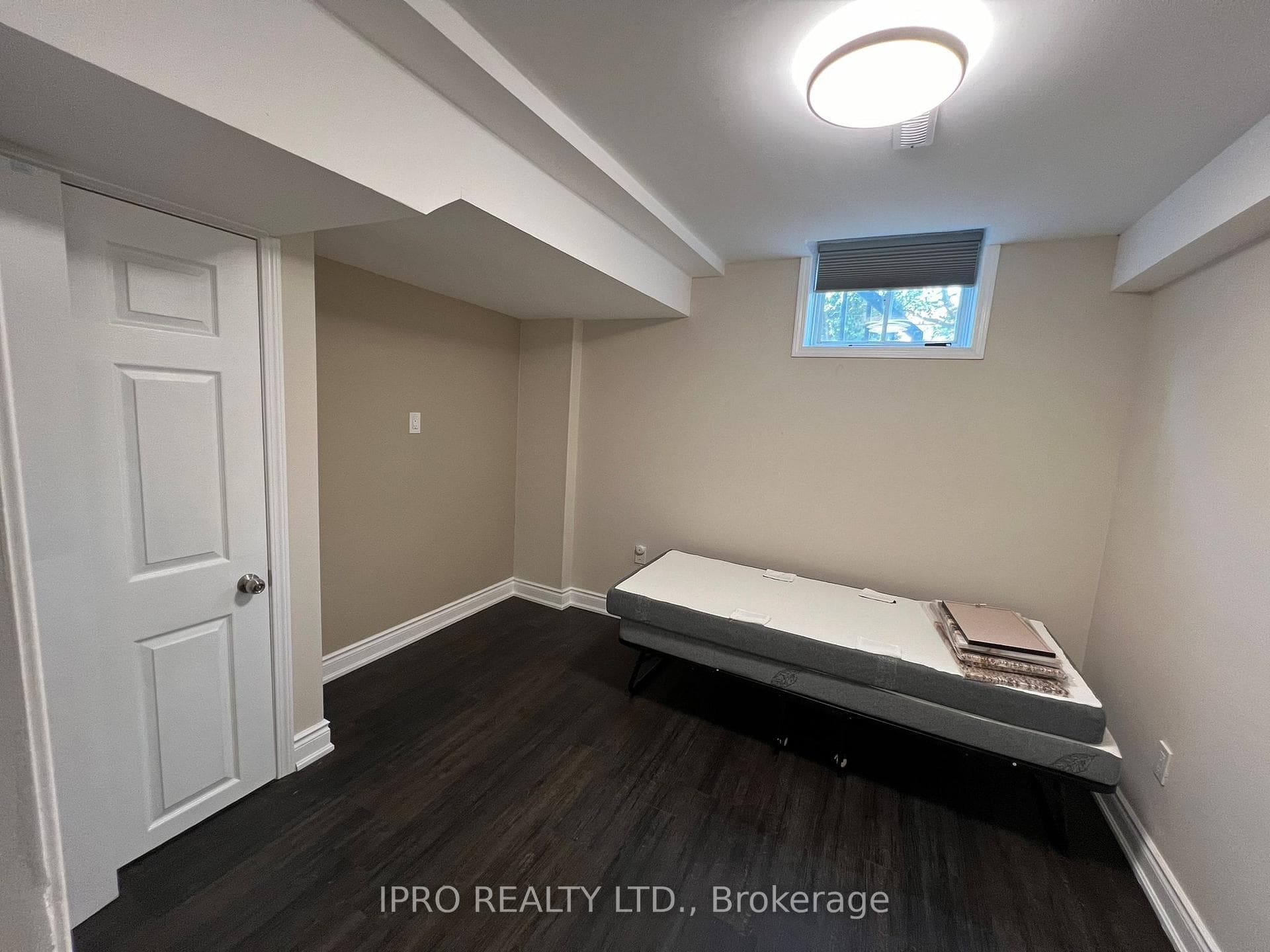 95 Daniels Crescent photo 12