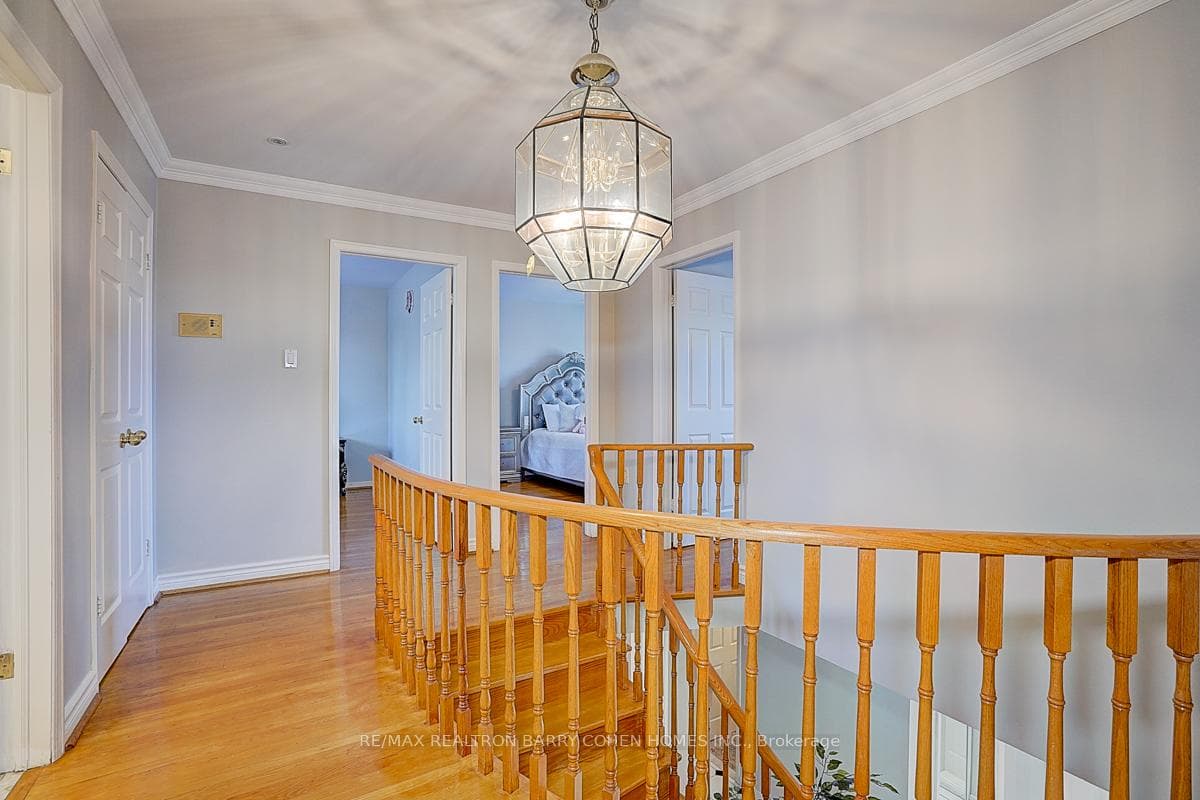 112 Agincourt Drive photo 23