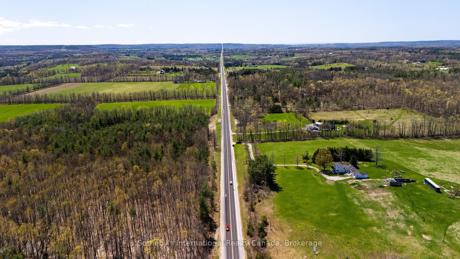 1614 Horseshoe Valley Road photo 16