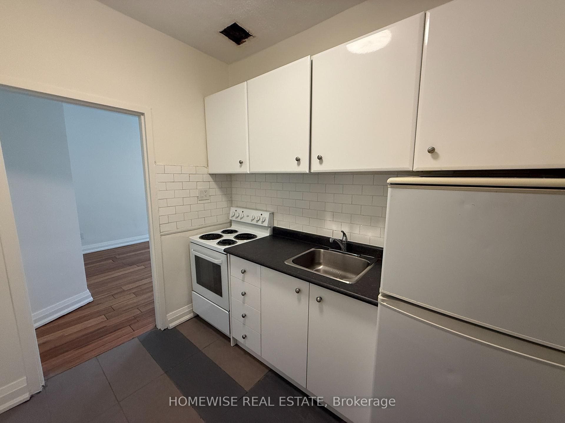 1 Triller Avenue Unit 106 photo 10