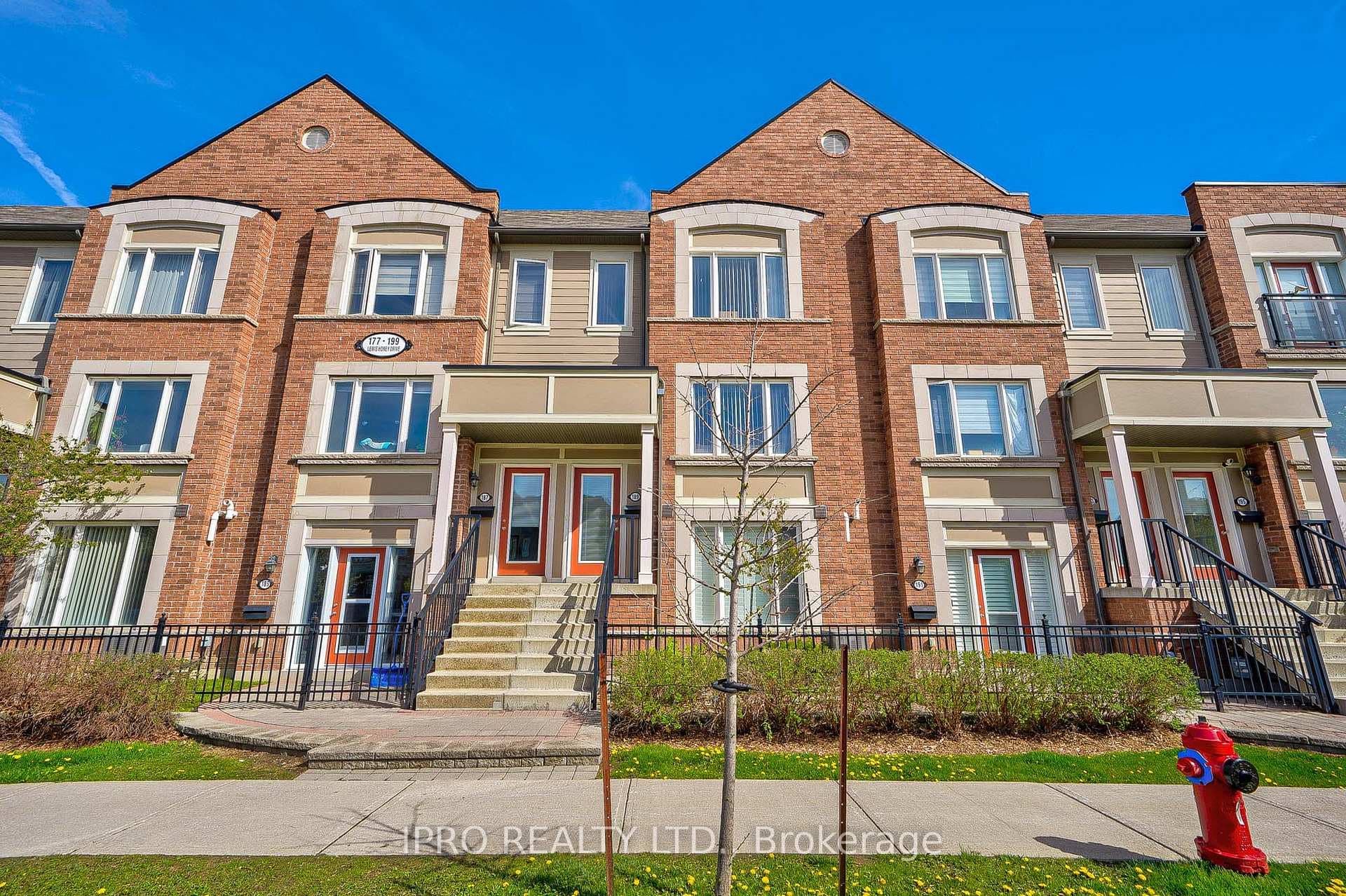 189 Lewis Honey Drive photo 1