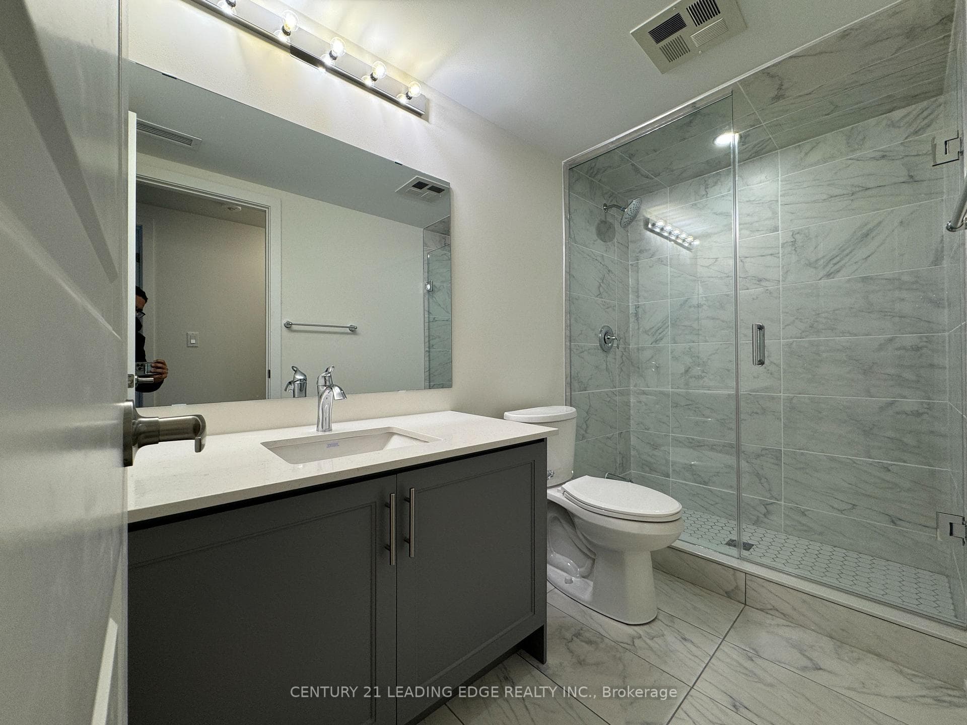 58 Elizabeth Street Unit 2108 photo 26