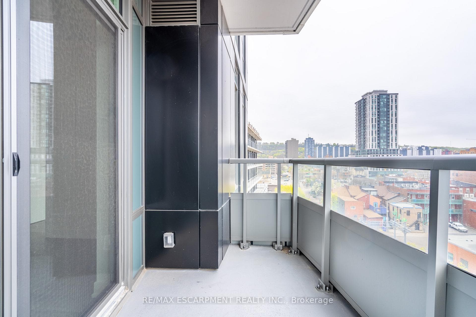 212 KING WILLIAM Street Unit 816 photo 16