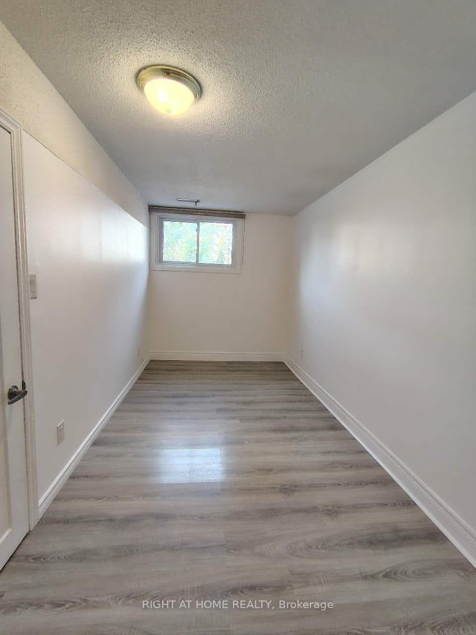 78 Olympic Crescent photo 22