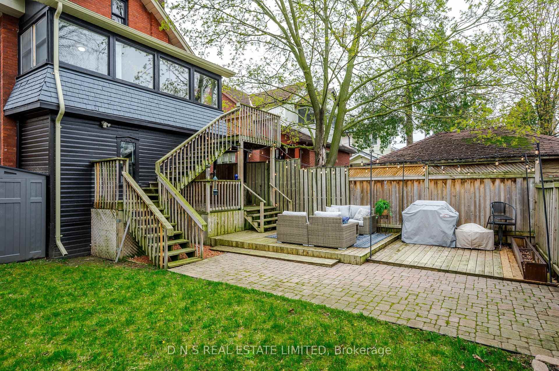 312 Elias Avenue photo 28