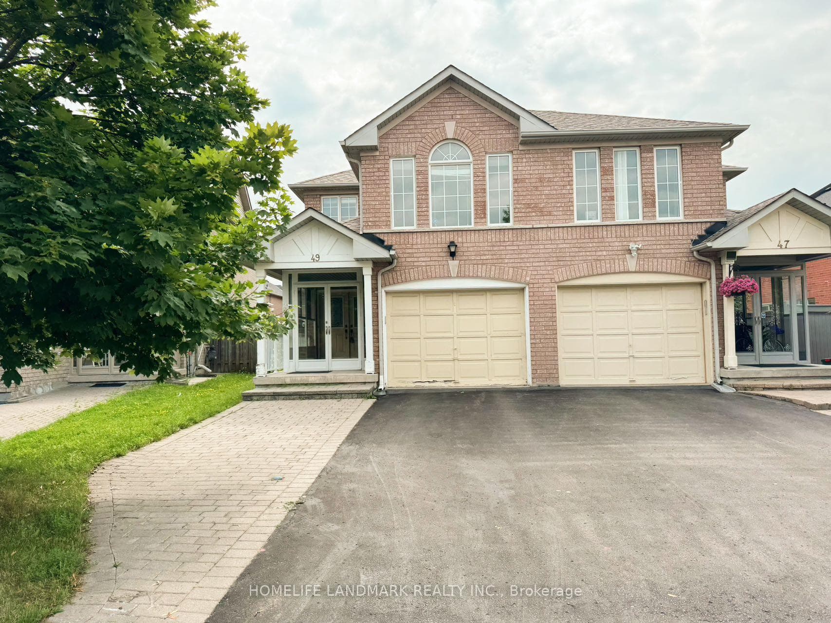 49 Rideau Drive photo 1