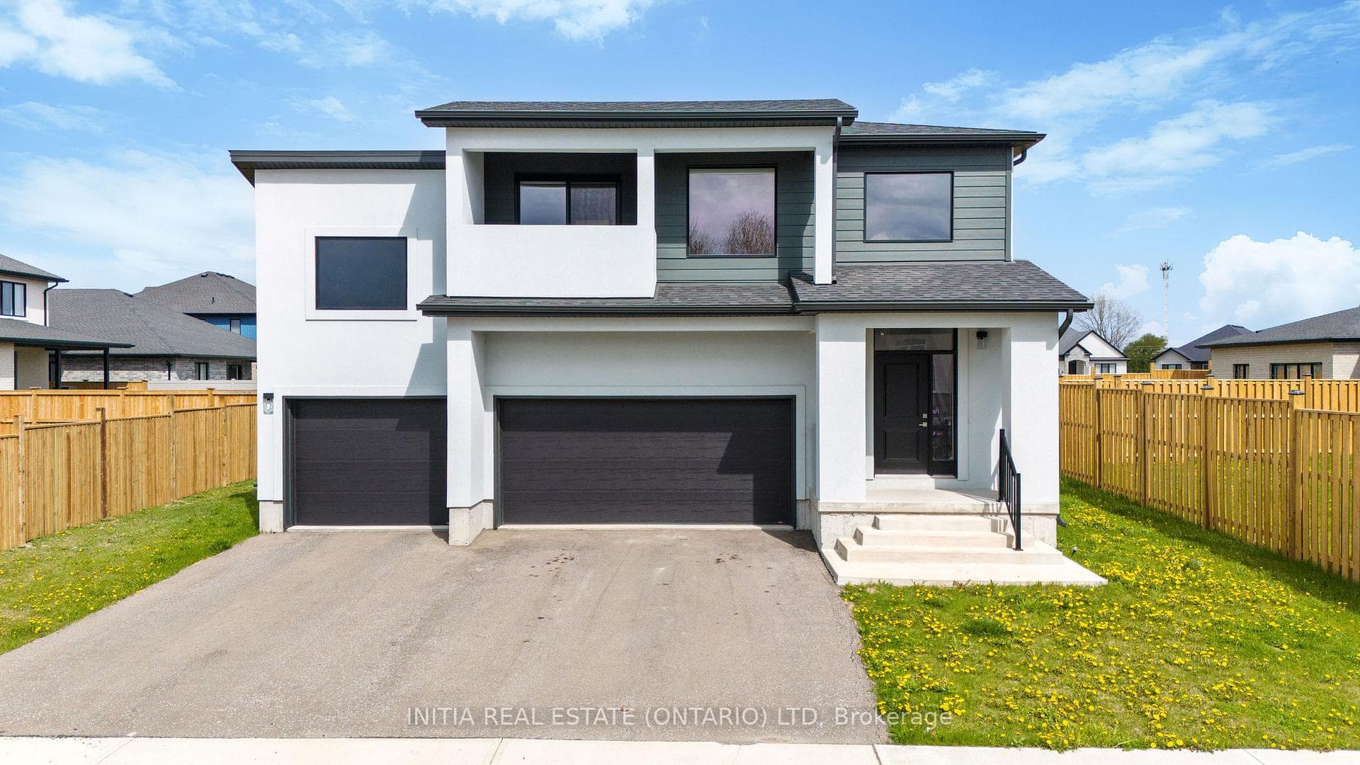 608 Sweetbay Crescent photo 1