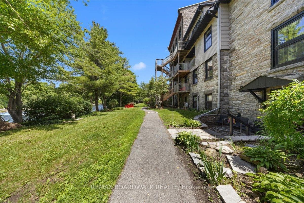 45 Mill Street Unit 1 photo 33