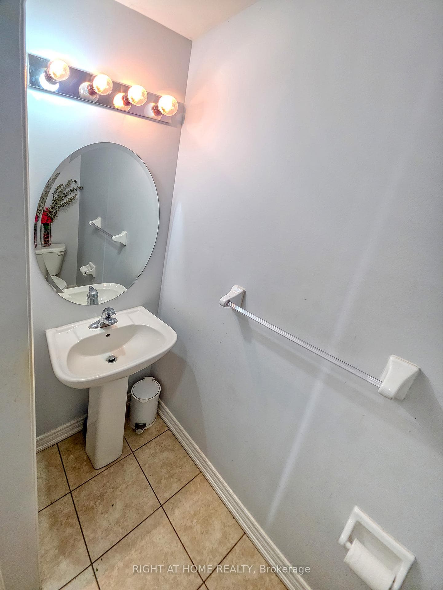 68 Elmcrest Drive photo 17