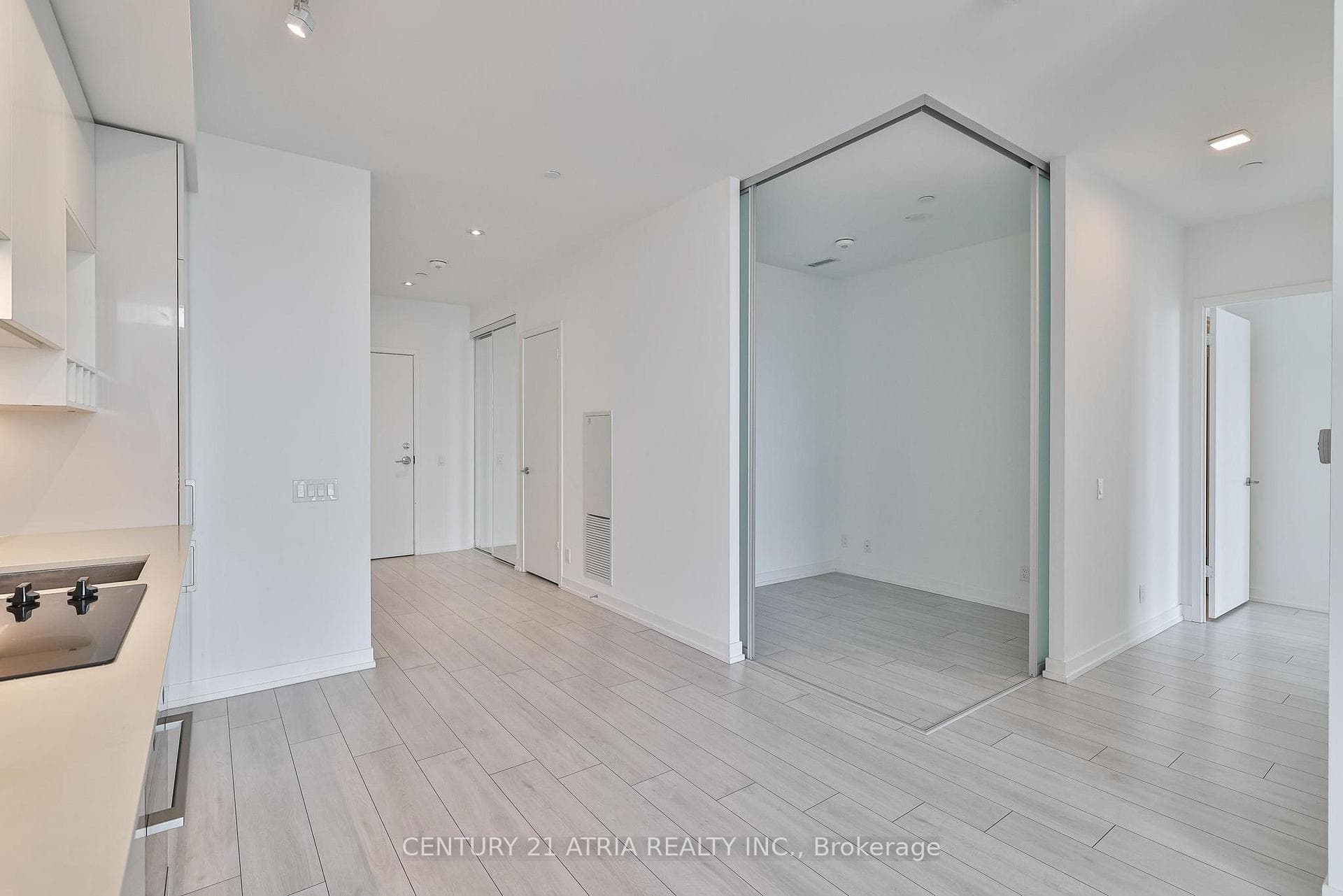 898 Portage Parkway Unit 2901 photo 10