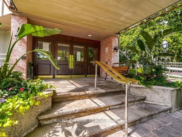 1300 Islington Avenue Unit 2404 photo 2