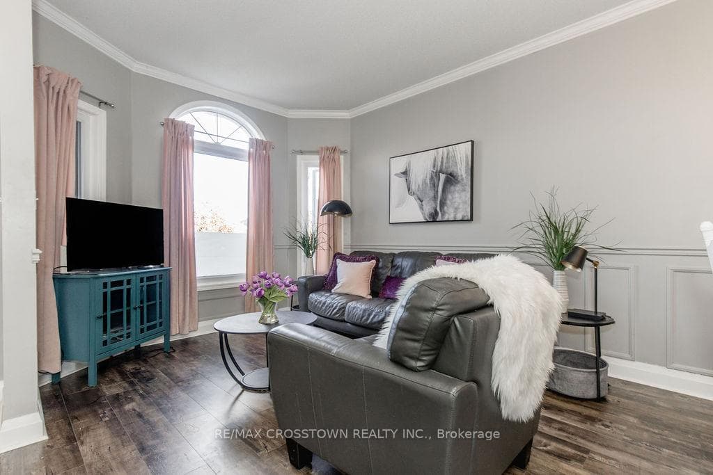 9 Aikens Crescent photo 11