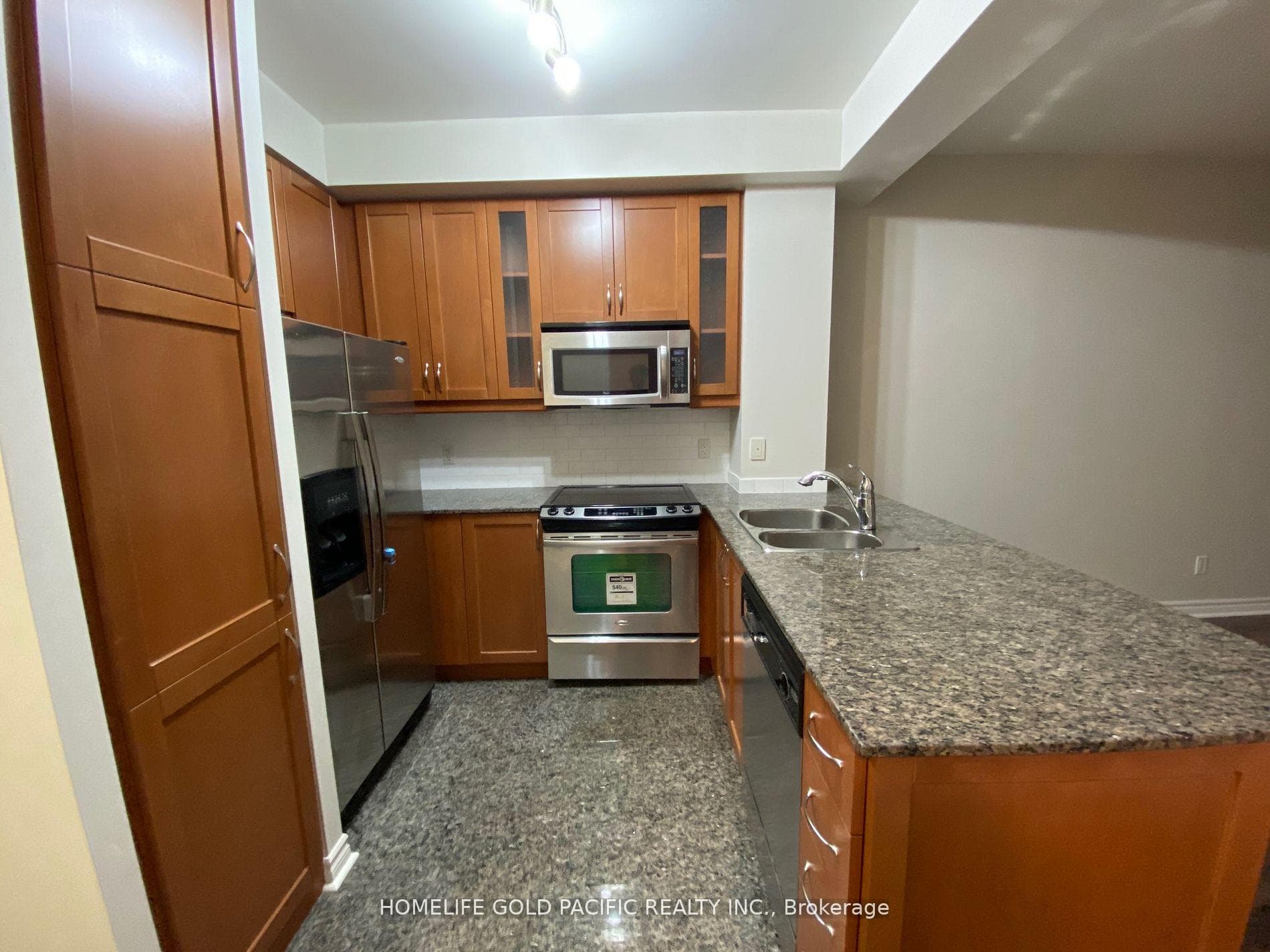 18 Holmes Avenue Unit 707 photo 10