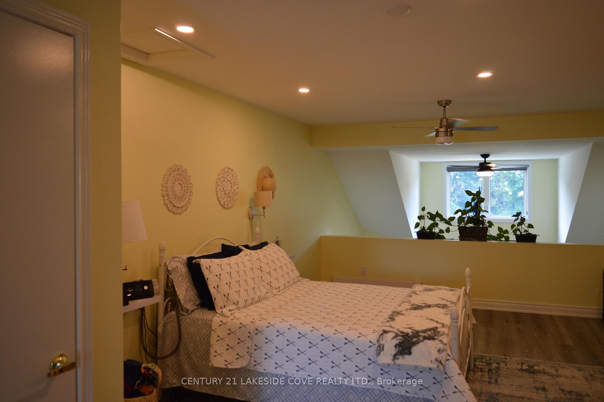41 Laguna Parkway Unit 8 photo 13
