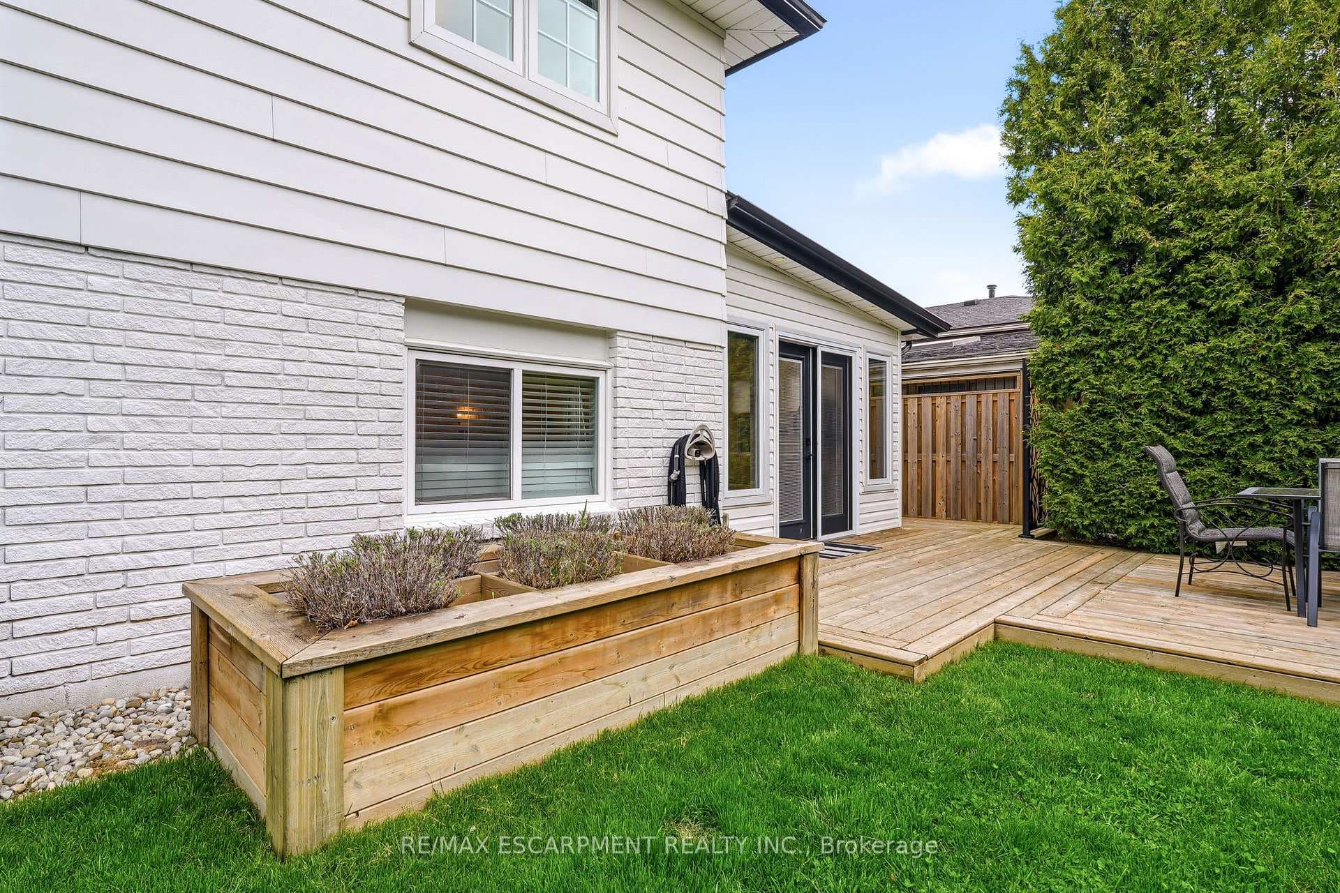 20 AUDUBON Street photo 36