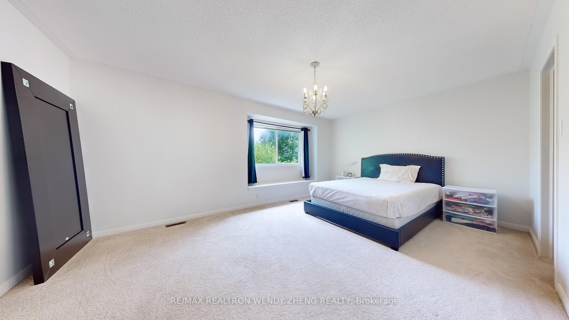 2293 Oakhaven Drive photo 14