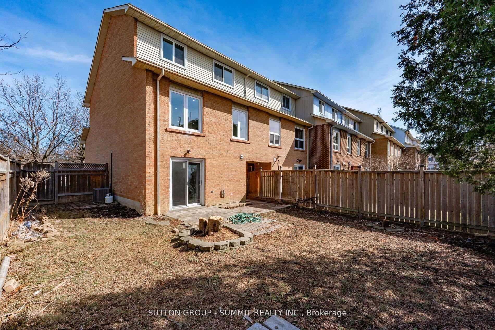55 Ashurst Crescent photo 24