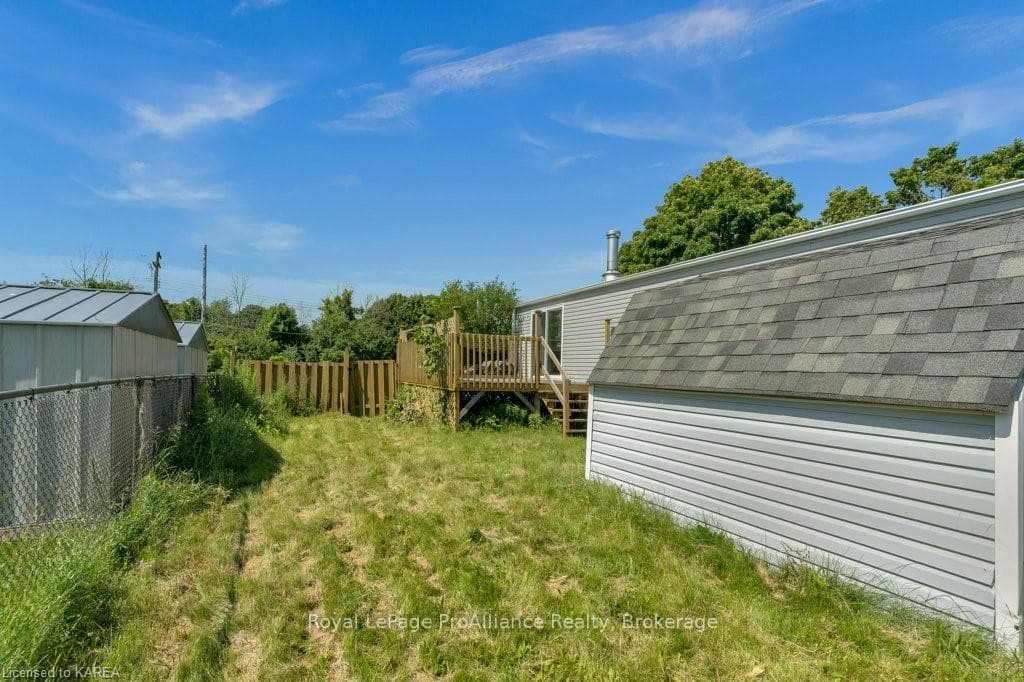 36 KAPYONG Crescent photo 27