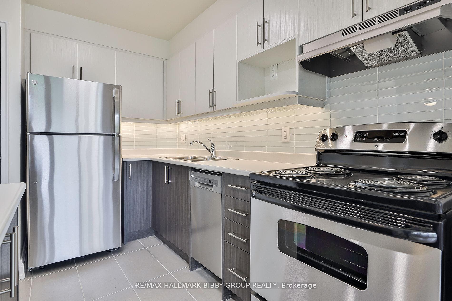70 Delisle Avenue Unit 607 photo 14
