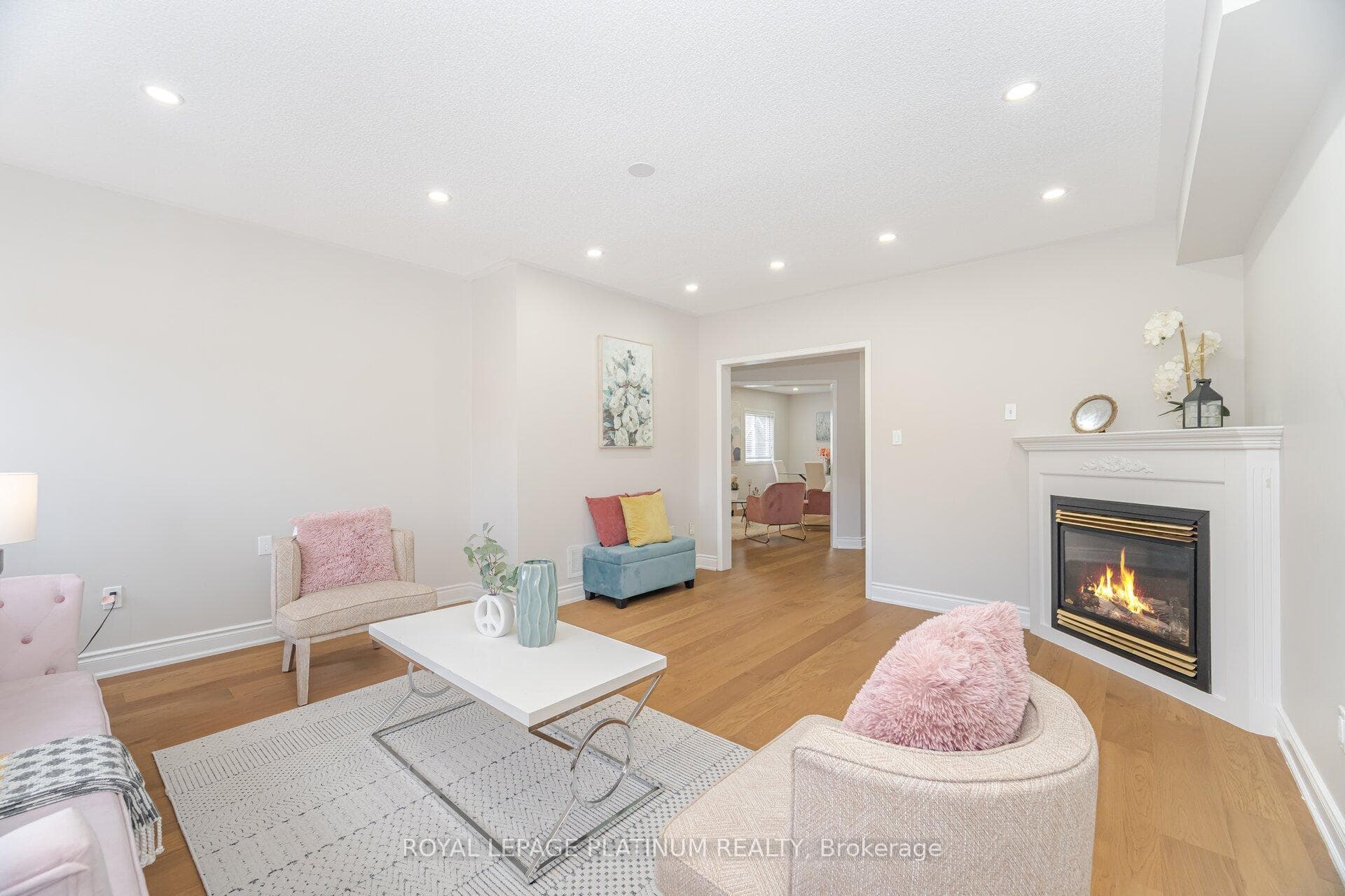 63 Culture Crescent photo 11