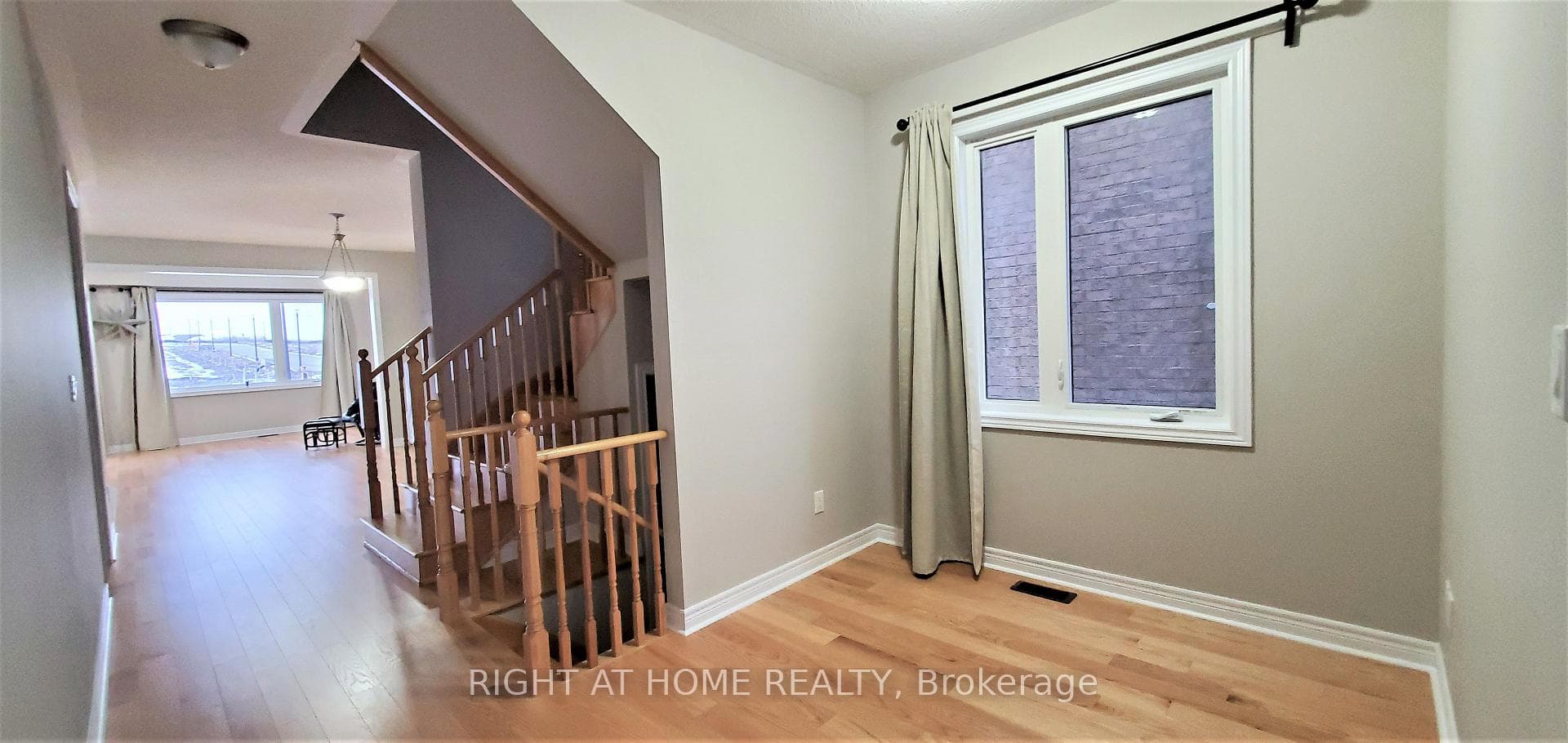 1201 Cactus Crescent photo 6