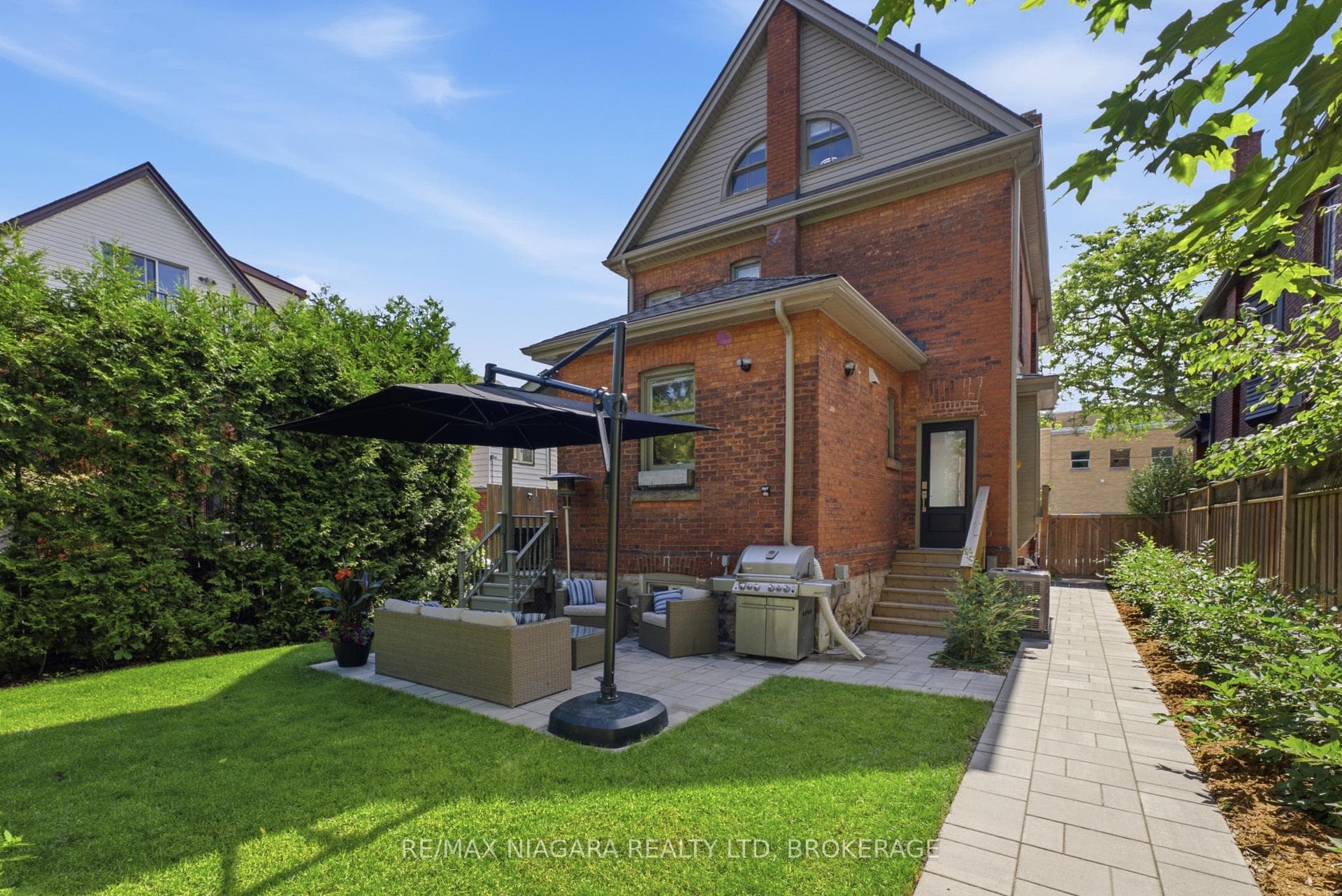 2 Cottage Avenue photo 32