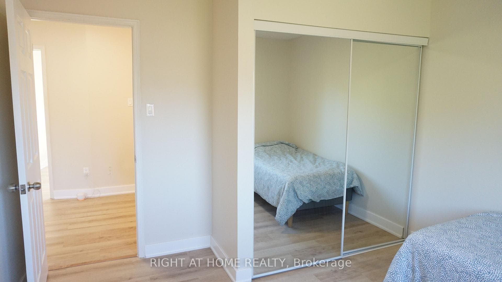 63 Lyfytt Crescent photo 31