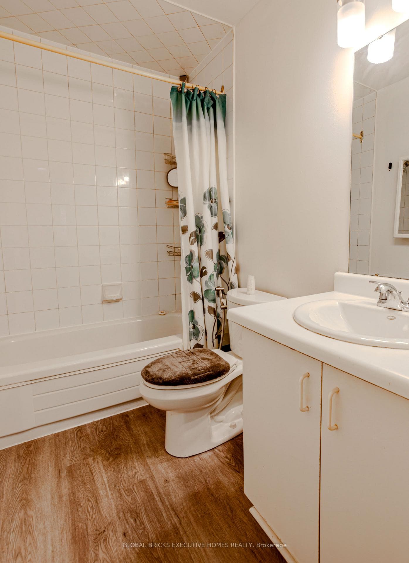 1275 Cornerbrook Place Unit 102 photo 22