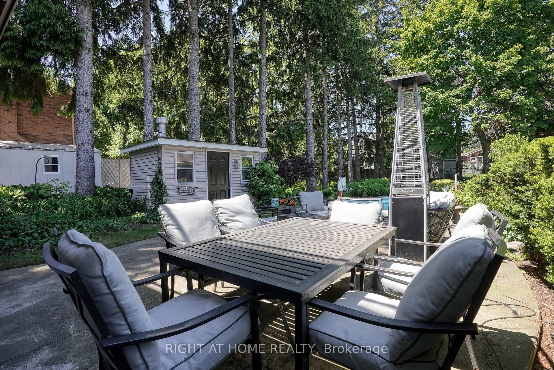 461 Lakeshore Road photo 27