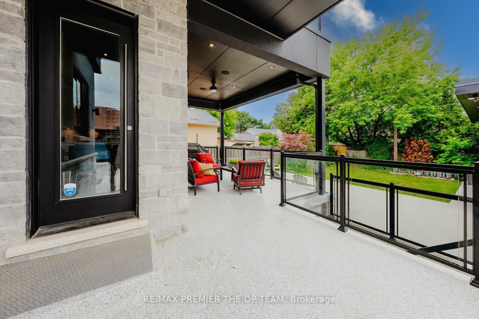 54 Cheltenham Avenue photo 42