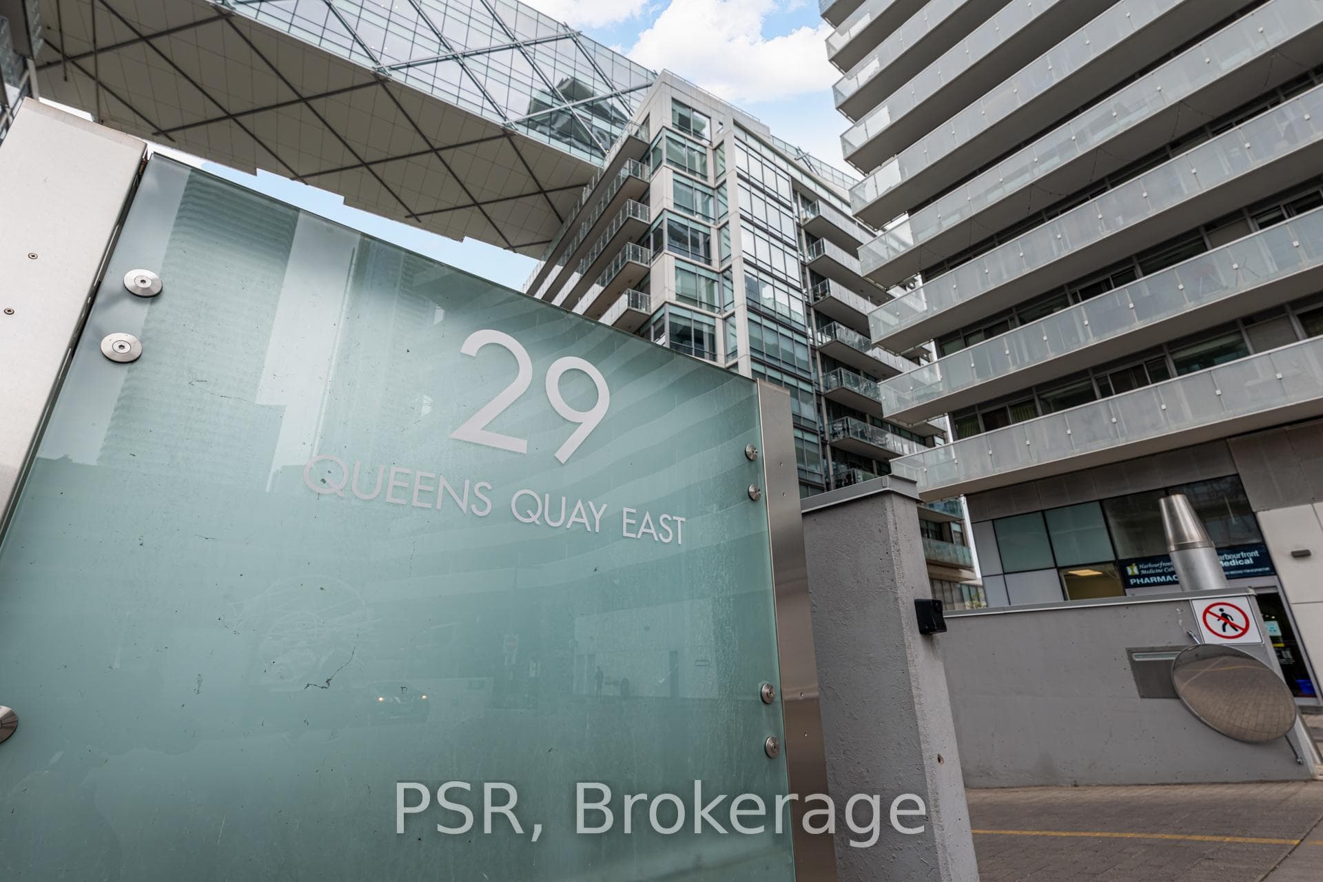 29 Queens Quay Unit 627 photo 39