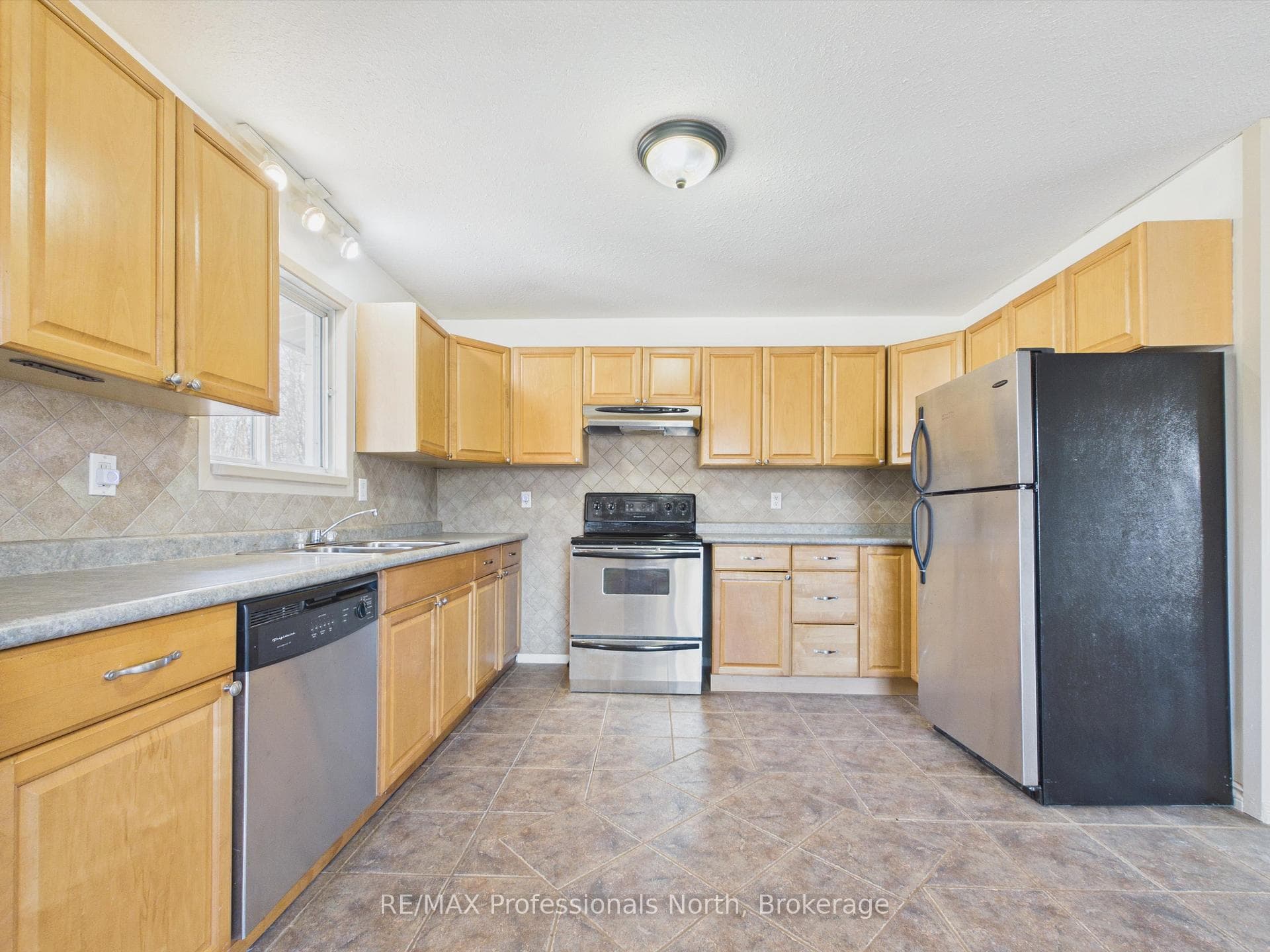 895 Savage Settlement Road photo 4