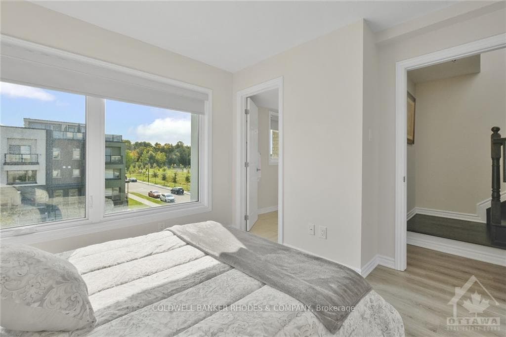 797 MIKINAK Road photo 16