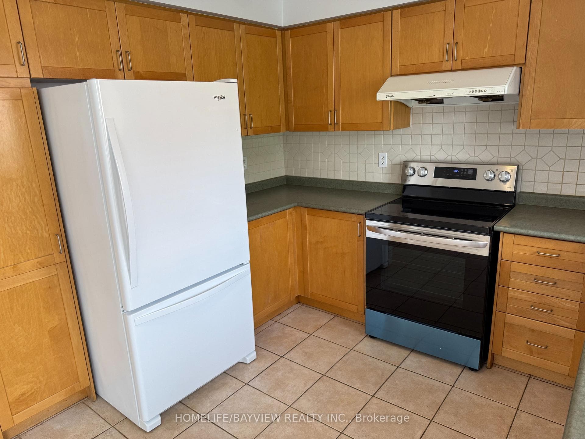 10 Selkirk Drive photo 18