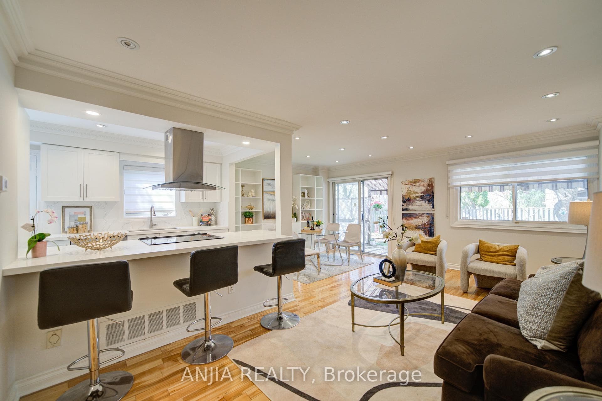78 Baywood Court photo 15