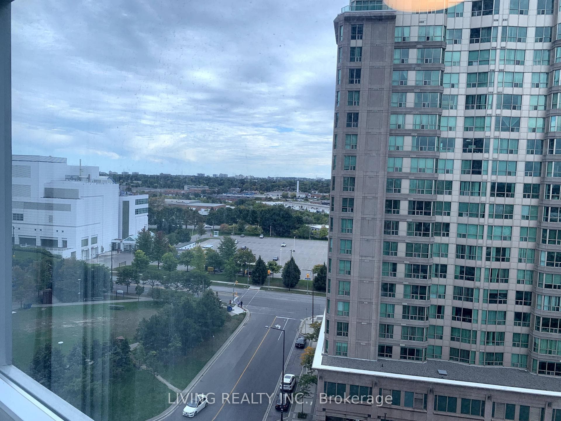 36 Lee Centre Drive Unit 1210 photo 5
