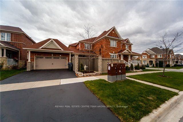61 Sky Harbour Drive photo 2