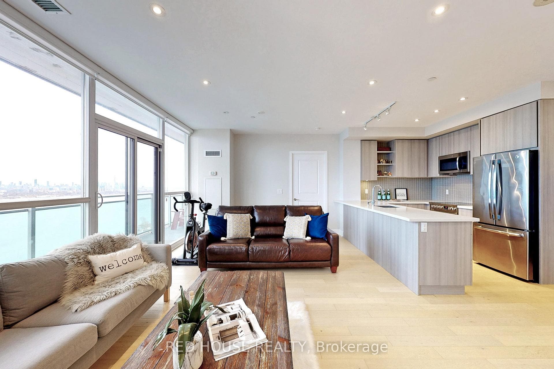 33 Shore Breeze Drive Unit 3505 photo 7